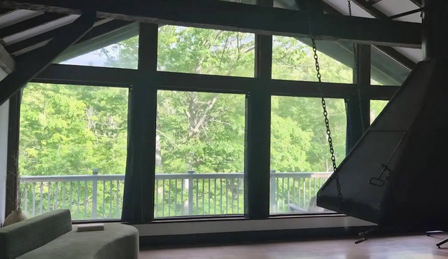 Private River Access One-of-a-Kind Firepit Lounge Catskill NYC 2hr Getaway in Roscoe