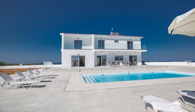 Protaras Holiday Villa GA98 - a villa that sleeps 12 guests in 6 bedrooms in Protaras