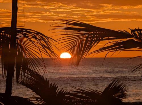 Quiet Beach House, 3-Min Walk to Ocean w AC and Parking in Las Peñitas
