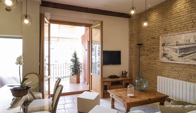 Rustic Contemporary Apartment in Ruzafa, Heart of Valencia in Valencia