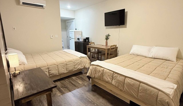 Sakura Valley Studio Suite #6/Private Entrance in beautiful Annapolis Valley in North Alton