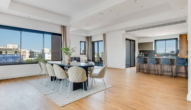 Sanders Crystal 2 - Top 3-Bdr with Shared Pool in Limassol