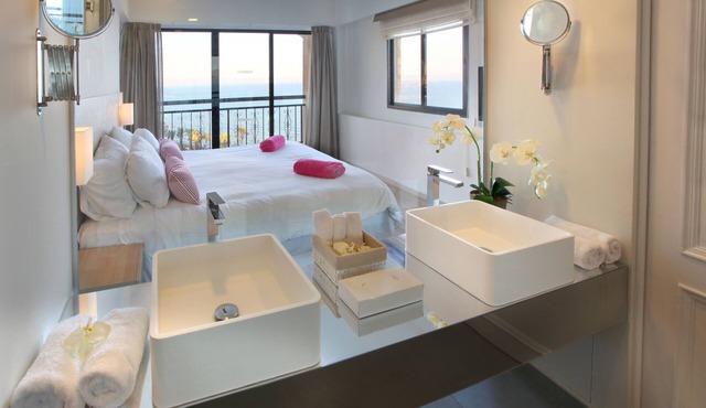 Sandy Beach Hotel & Spa in Pyla