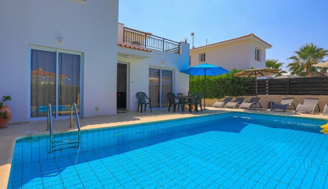 Sandy Coast Villa Petunia
