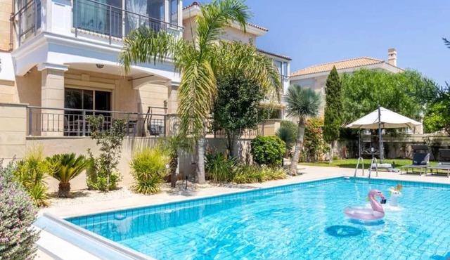 SeaView 6BR Villa with Heated Pool, Spa & Private Cinema