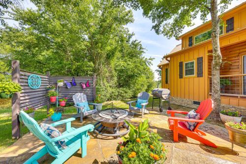 Secluded & Peaceful: 'Tree Top Cabin' w/Loft in Hot Springs
