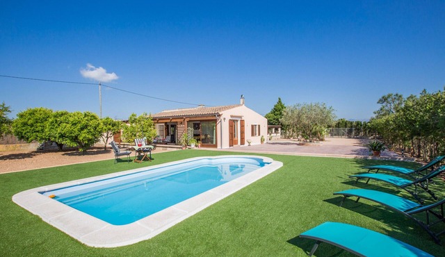 SHOSTALET - Beautiful country house with private pool in a rural environment. Free WiFi in Algaida