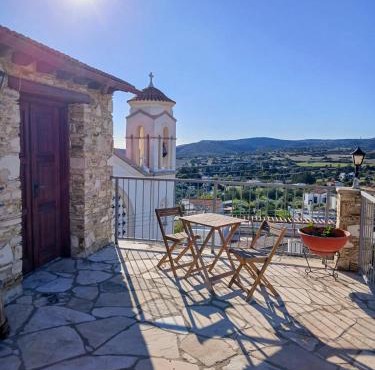 Skarinou Panaroma Room