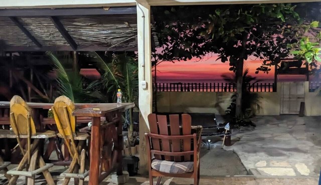 Solano Beach House in El Tránsito