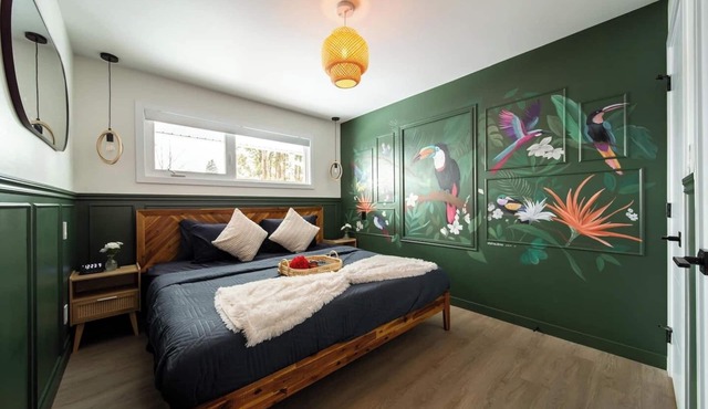 Spa vibes, game room fun, and two decks. Just minutes from Whyte Ave & Downtown. in Edmonton