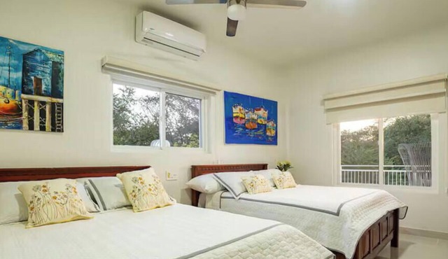 Spacious 5-bedroom Oasis, in Lovely Tola with AC, Pool and Comfort in Tola