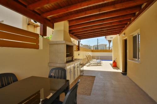 "Star House" Private pool in Paphos