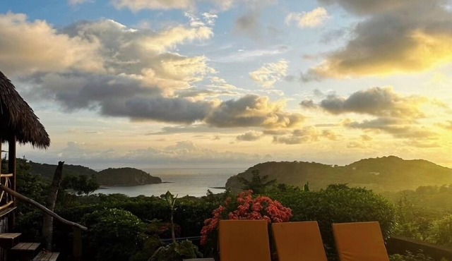 Stunning Sunset & Ocean Views in a private hillside escape. in San Juan del Sur