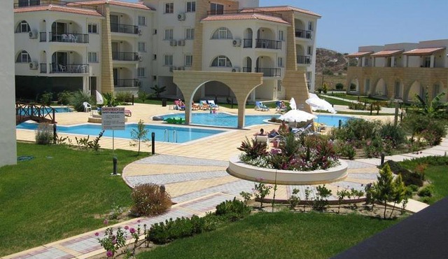 Sun Rise Beach Club in Trikomo