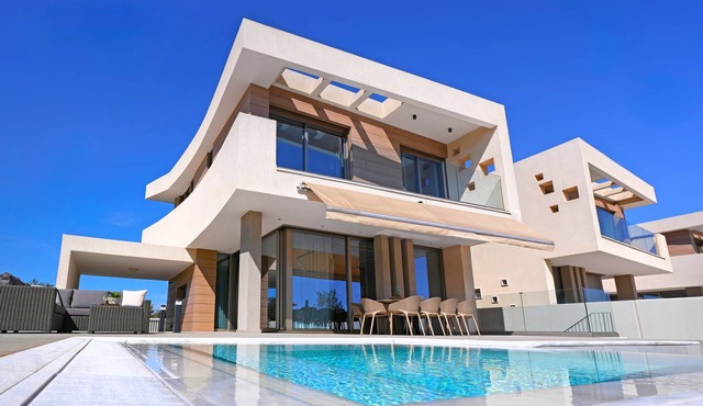 Suncity Spirit - Luxury Beachfront Villa in Ayia Napa