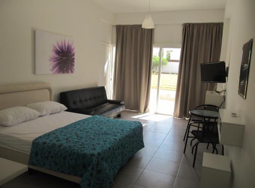 Sunny Holiday Apartments