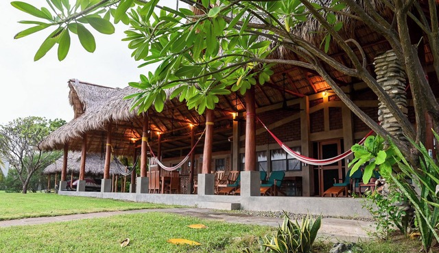 Surfari Charters Beach House – Guasacate, Popoyo, Nicaragua in Guasacate