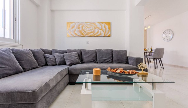 TelMar Central Avenue Stay