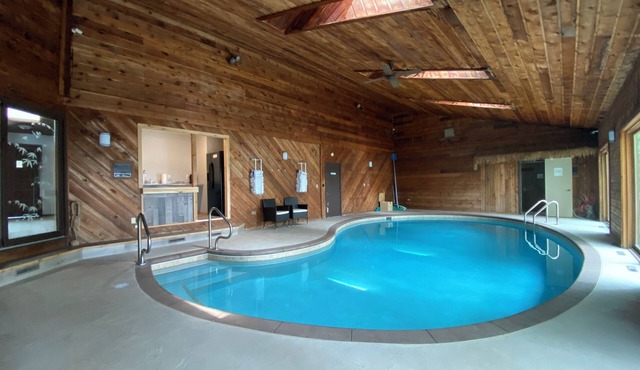 The Castle on Lake Montanis - Indoor Pool & Arcade House in Rice Lake