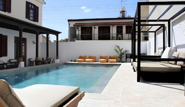 The Colonial by M HOUSE