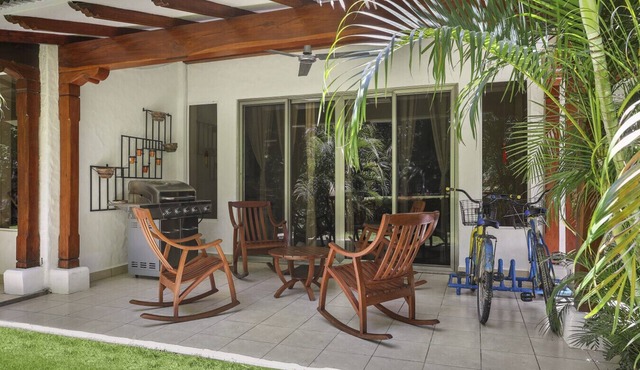 Town House 3: Comfort and golf course view in Hacienda Iguana