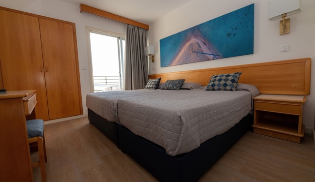 Tylos Beach Hotel in Kato Pyrgos