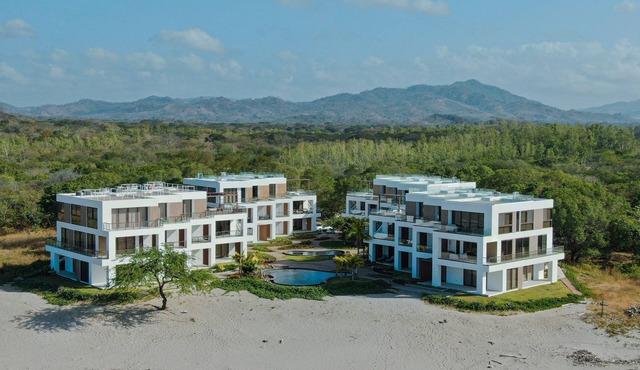 VILLA CORONADO: Brand new, exquisitely decorated two story beach front condo. in Tola