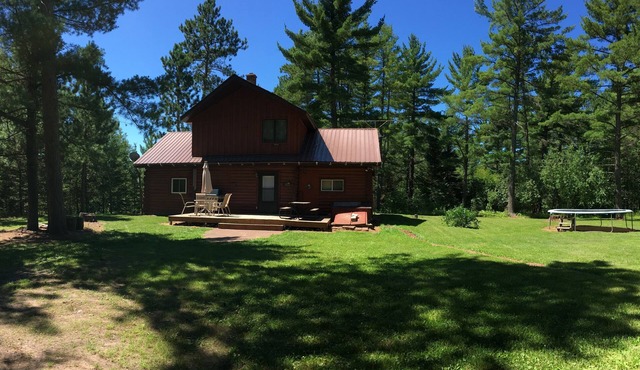 Whispering Pines 7 acre 3 Bedroom 2 Bath Pet Friendly 4 Season. On trail 8. in Kenton