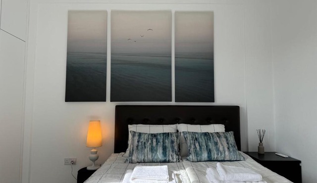 White 1-bdr apartment Agyos Tychonas in Limassol