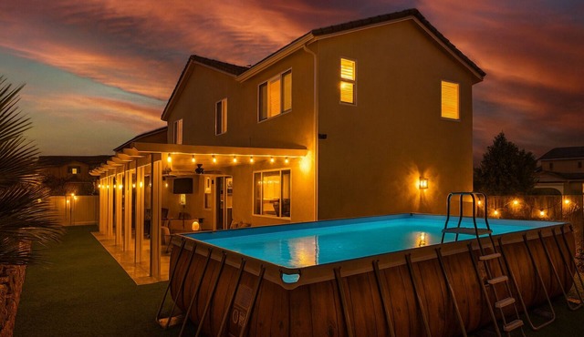 Windridge Manor - Wine Country Retreat w/6 Beds, Garden, Pool, Games & BBQ in Winchester