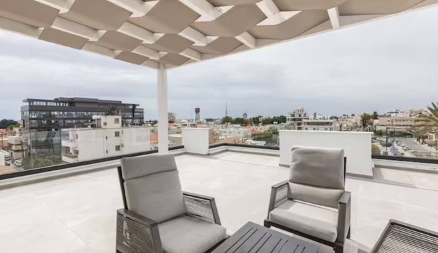 YAMAS Cozy Balcony Studio in Limassol