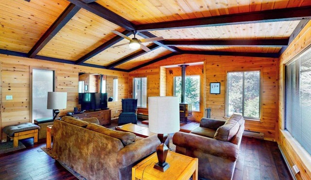 Yosemite Big Rock Cabin in Fish Camp