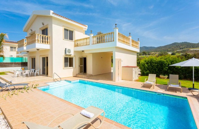 225 m² Villa ∙ 4 bedrooms ∙ 9 guests