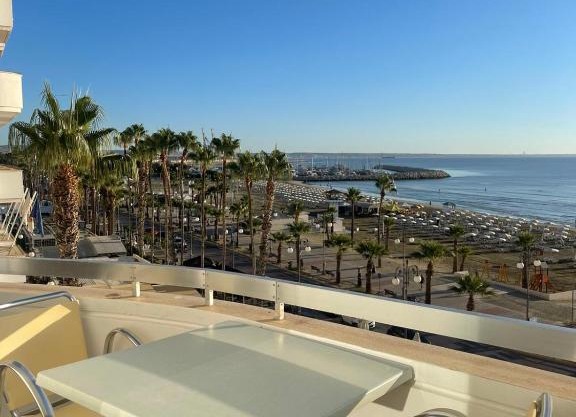 Alex Beach Apartment 34