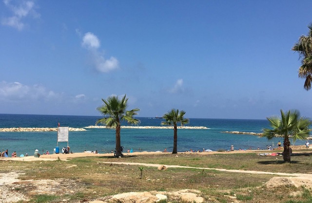 Diamond Beach 2-Bedroom Apartment in Paphos, WiFi