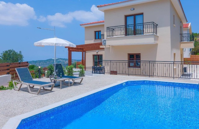 Holiday house Lysos for 1 - 6 persons with 2 bedrooms - Holiday home