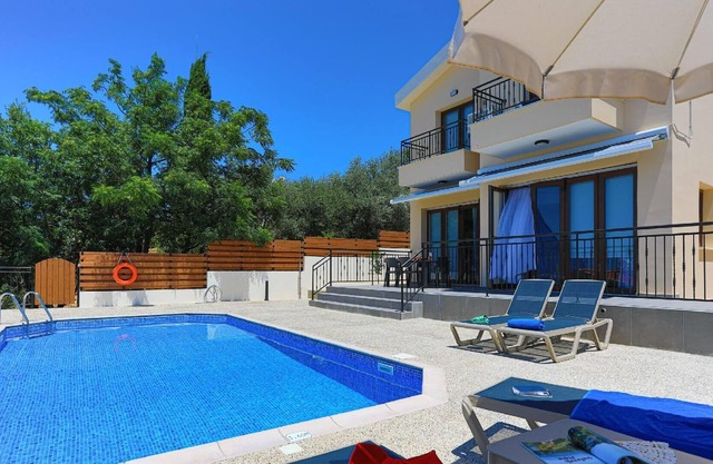 Holiday house Lysos for 1 - 6 persons with 2 bedrooms - Holiday home