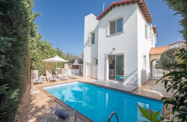 Protaras Katerina Villa KV48 - a villa that sleeps 7 guests in 3 bedrooms