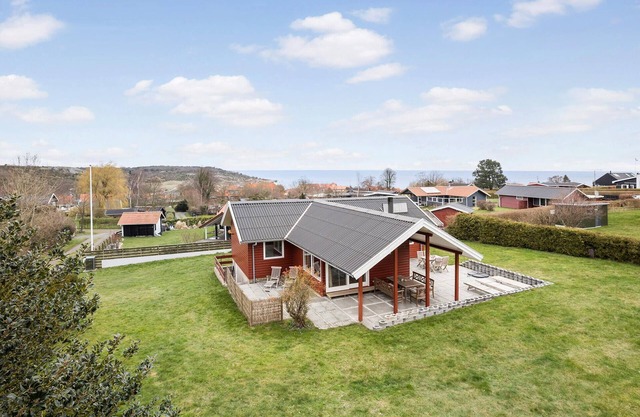 Stunning home in Allinge with WiFi in Allinge