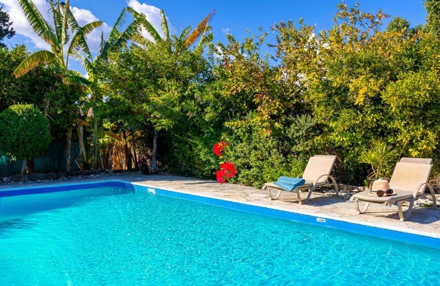 Sun Beach Villa Tria 