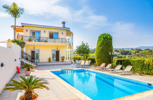 Villa ∙ 3 bedrooms ∙ 6 guests