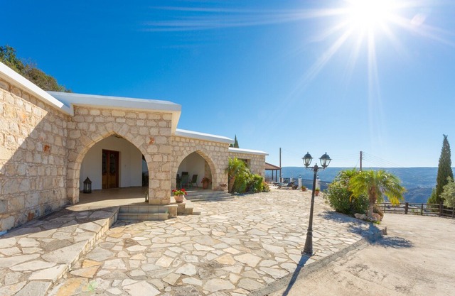 Villa Heaven: Large Private Pool, Sea Views, A/C, WiFi, Eco-Friendly