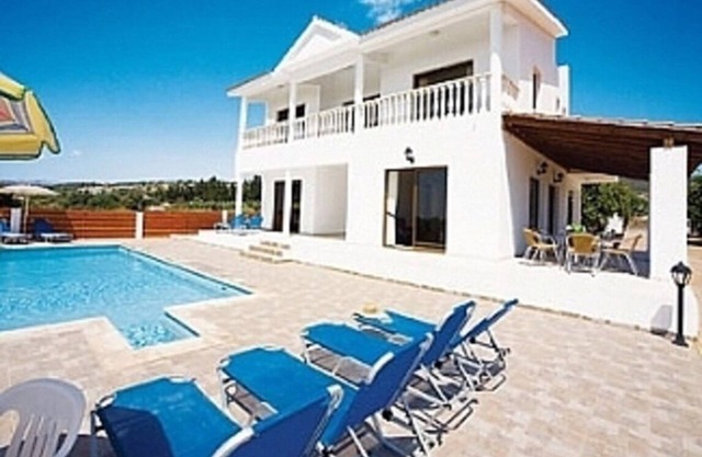VILLA LAMBRIANA-4 Bedroom Villa With Private Pool And Sea View