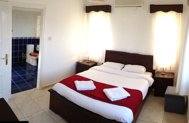 Villa Orange, 3 Bedroom 2 bathroom Villa-Near 2 Sandy Beaches.