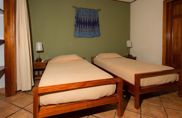 Villas Iguana A-14: Beachfront Condo! in Tola