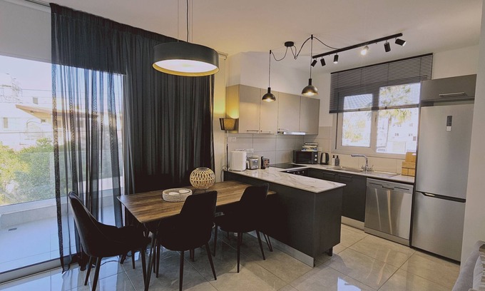 Larnaca Apartment | 130 LCA -stay Digital Den Apartment
