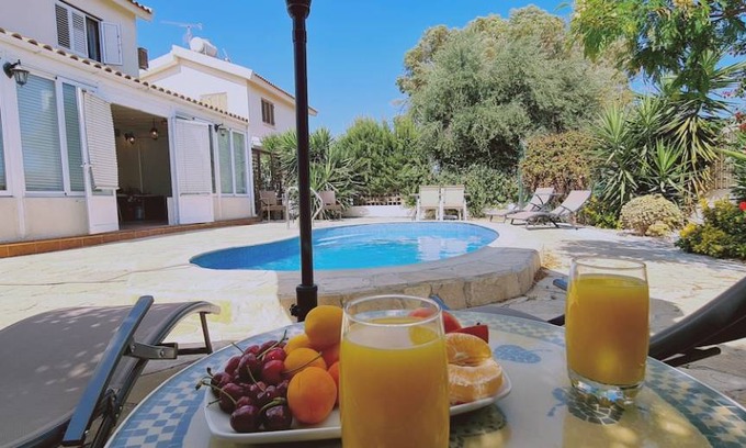 Ayia Thekla Villa | 130 m² Villa ∙ 3 bedrooms ∙ 6 guests