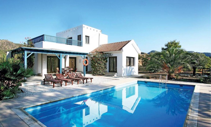 Argaka House | 140 m² House ∙ 2 bedrooms ∙ 4 guests