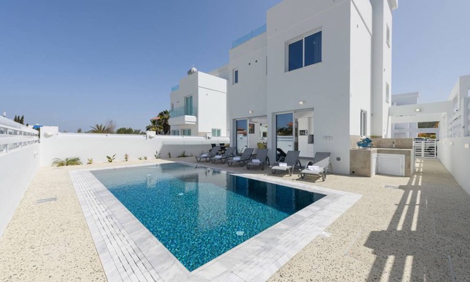 Protaras Villa | 160 m² Villa ∙ 3 bedrooms ∙ 6 guests