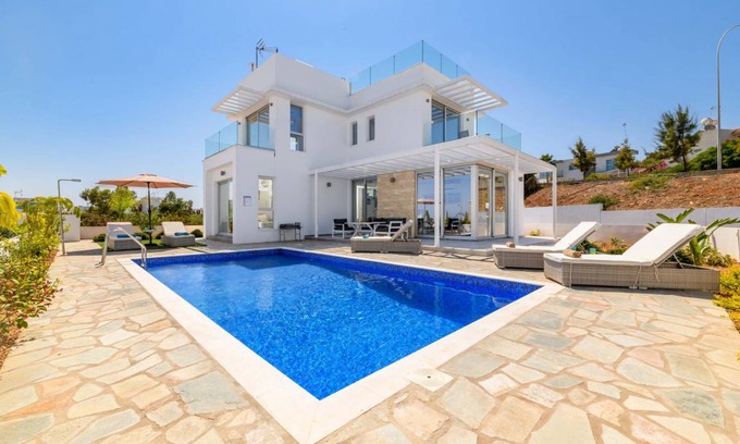 Protaras Villa | 180 m² Villa ∙ 3 bedrooms ∙ 6 guests